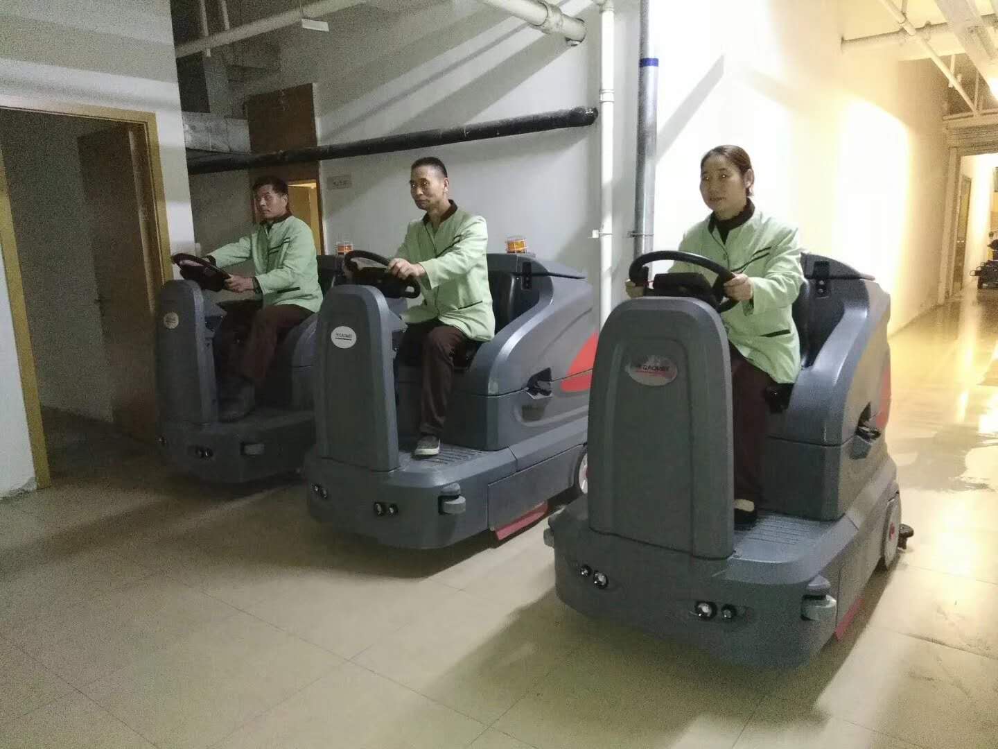 你知道洗地機的用處嗎？